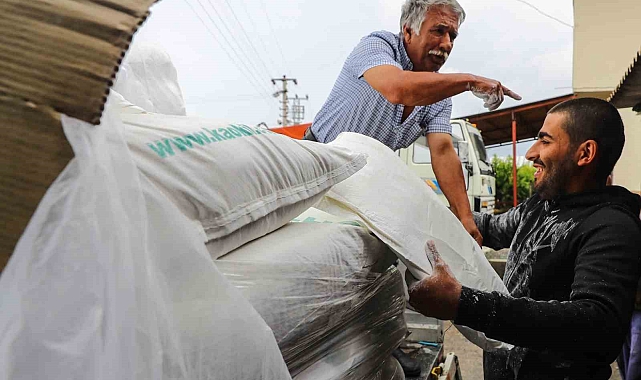 Büyükşehir çiftçiye kaolin kili dağıttı