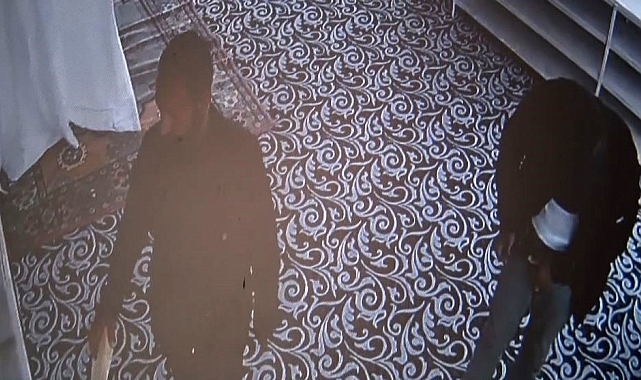Camiden ses sistemi çalan şüpheliler yakalandı