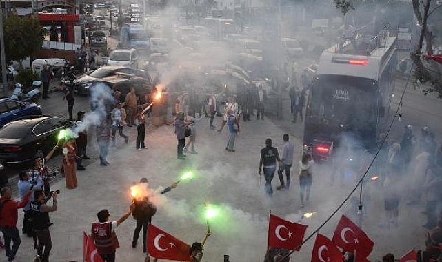 CHP'li Özel: Allah onun bin kere belasını versin