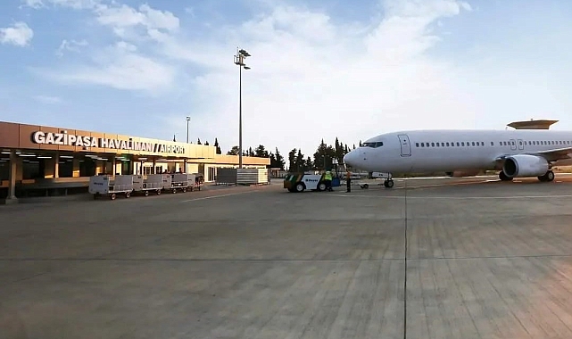 Gazipaşa Havalimanı'nı nisan ayında 52 bin 574 yolcu kullandı