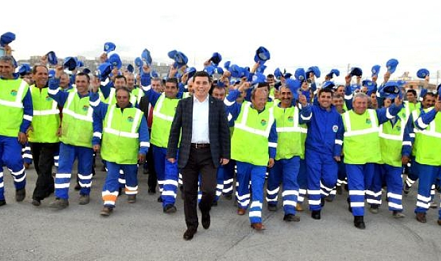 Kepez'de emekli olan 205 personele 70 milyon ikramiye ödendi