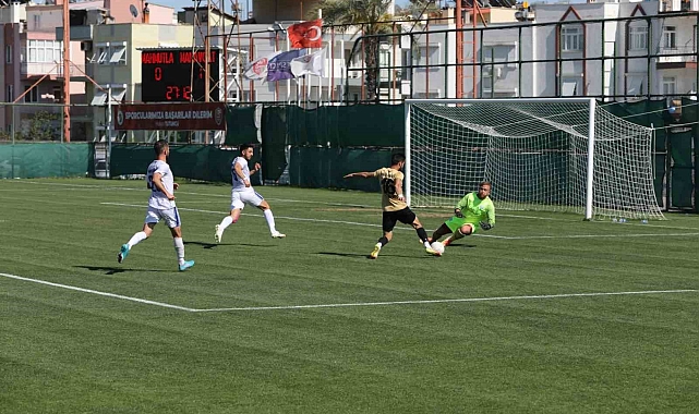 Manavgat Belediyespor Mahmutlar'ı 5-0 mağlup etti