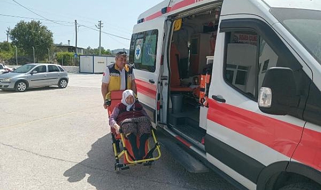 Şarkıcı Fedon, Bodrum'da oy kullandı