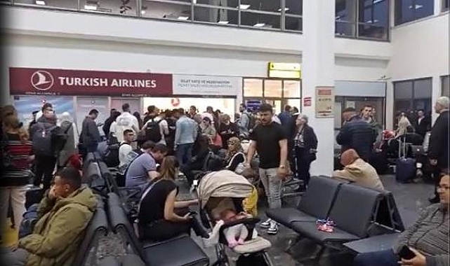 Yolcu uçağında kuş paniği !