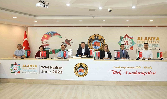 21. Alanya Uluslararası Turizm Ve Sanat Festivali ünlüler geçidine sahne olacak