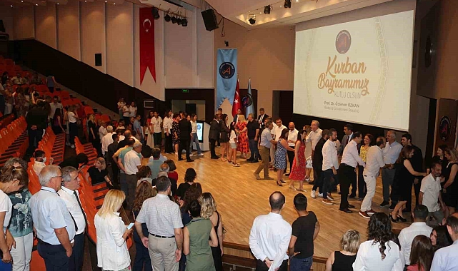 Akdeniz Üniversitesi ailesi bayramlaştı