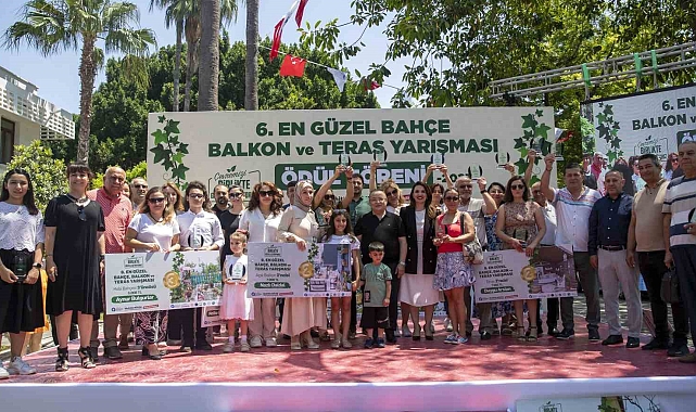 Antalya'da en güzel balkon yarışmasında ödüller verildi