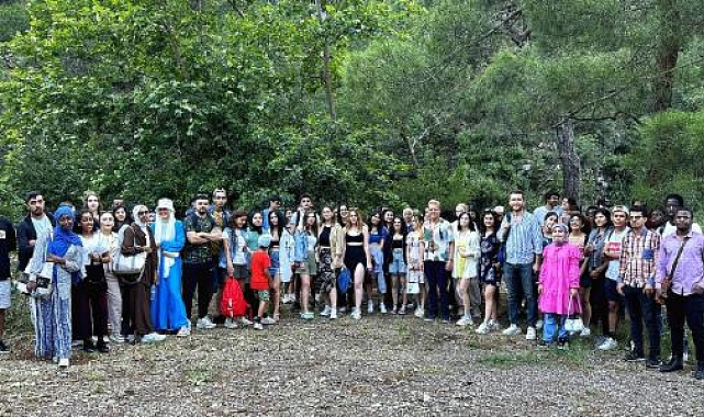 AÜ&#039;nin Uluslararası öğrencileri, Antalya&#039;yı keşfediyor