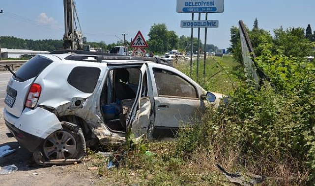 Ciple otomobil çarpıştı: 10 yaralı