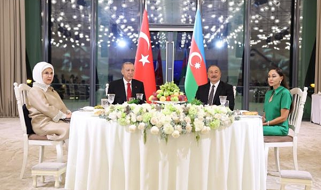 Cumhurbaşkanı Erdoğan, Azerbaycan Cumhurbaşkanı Aliyev'in onuruna verdiği yemeğe katıldı
