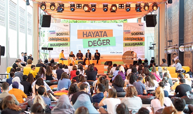 “Dayanışmayı odağa alıp birlikte çalışıp daha güzel bir gelecek inşa edebiliriz”