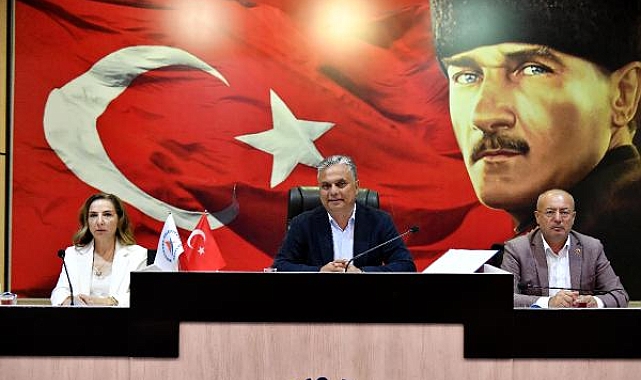 'Deniz Baykal' adı memleketi Antalya'da spor kompleksine verildi