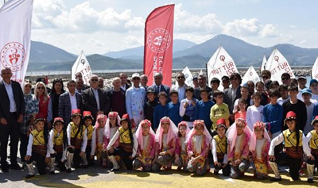 Eğirdir'de Optimist Yarışları başladı