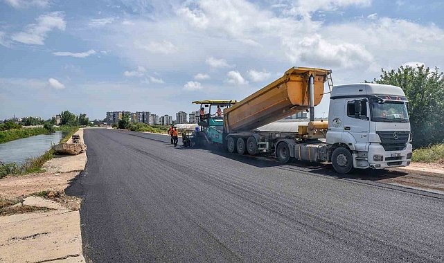 Göksu&#039;ya 8 bin 500 ton asfalt hizmeti