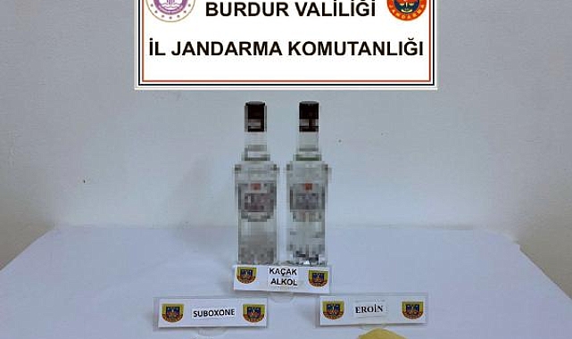 Jandarma uyuşturucu şüphelilerini yakaladı