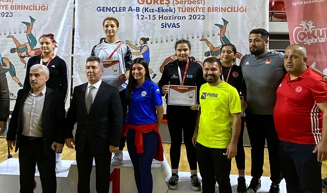 Kaş Belediye Spor, Türkiye Güreş Şampiyonası'nda 3 madalya kazandı