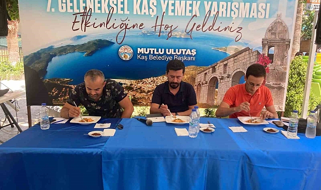 Kaş'ta geleneksel yemek yarışması