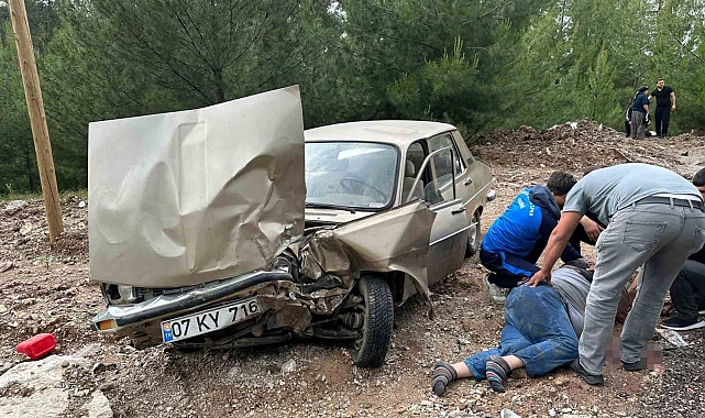 Kaza yaptığı otomobilden fırlayan sürücü ağır yaralandı