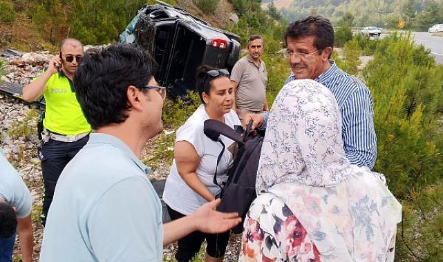 Kazada yaralanan eski Bakan Zeybekci, taburcu oldu