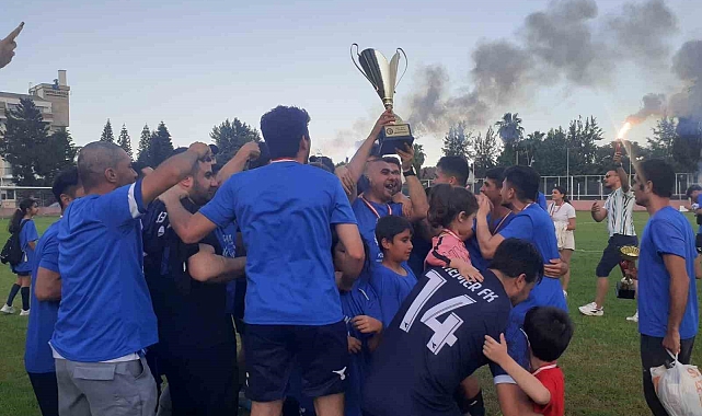 Kemer 2020 Futbol Kulübü namağlup şampiyon oldu