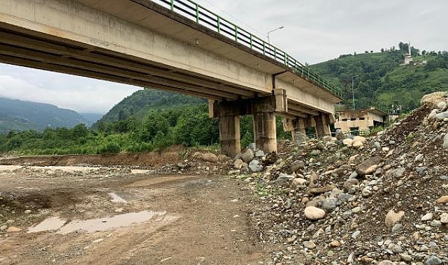 Köprü çöken köyde 'alternatif yol' çilesi