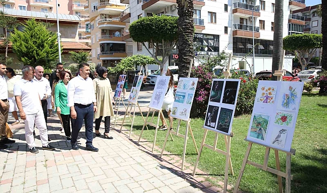 Mahmutlar 'da el sanatları kursları yıl sonu sergisi açıldı