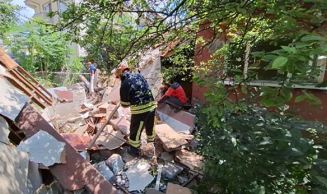 Metruk evdeki göçükte ölen 15 yaşındaki Ömer Faruk toprağa verildi