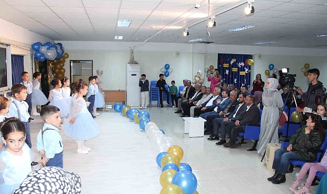 Minik öğrenciler Kur'an-ı Kerimi öğrenmenin sevincini yaşadı