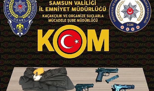 Motorlu taşıtlar sınavına kopya düzeneğiyle girmeye çalıştı
