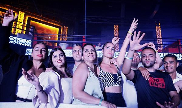 Müzik yasağı kalktı, eğlence mekanları doldu