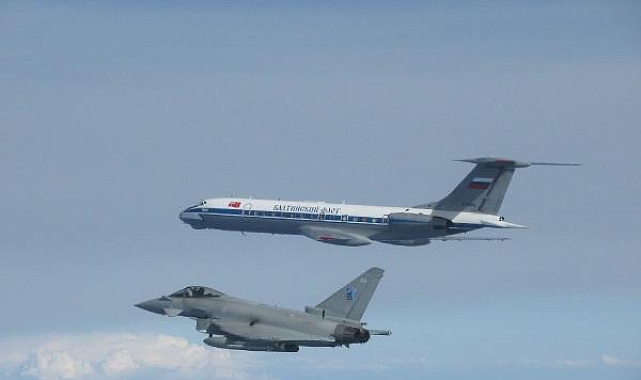 NATO hava sahasına yakın uçan Rus uçakları engellendi