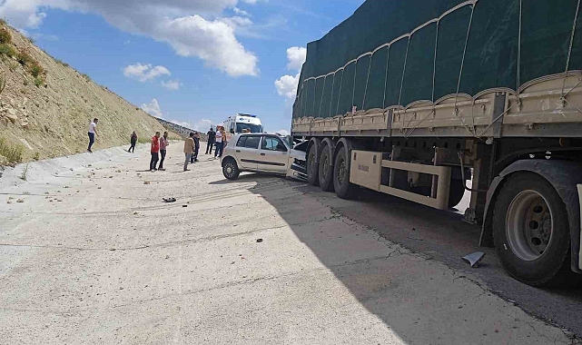 Park halindeki tıra arkadan çarpan sürücü feci şekilde can verdi