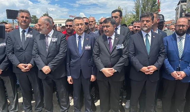 Patlamada şehit olan işçiler, son yolculuğuna uğurlandı