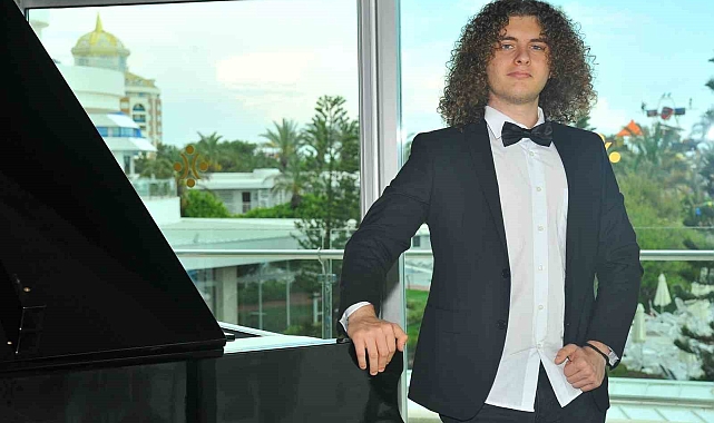 Piyano yolculuğunun ilk yılında, en zor yarışmada şampiyon oldu