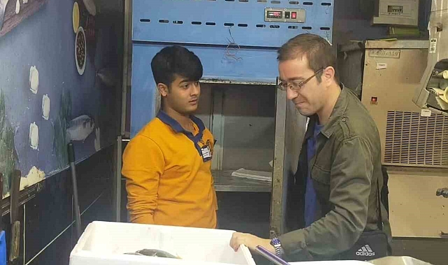 Serik'te balık satan iş yerleri denetlendi