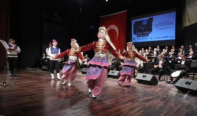 Türkü Türkü Türkiye'm konseri coşturdu