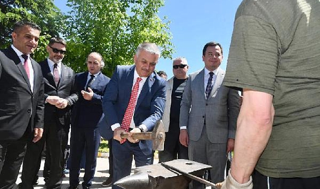 Vali Yazıcı, Korkuteli Eğitim Şenliği&#039;nde