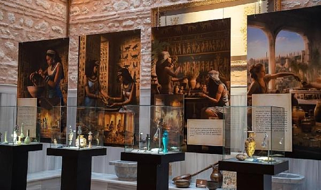 Yapay zeka ve kokunun buluştuğu sergi, Dünya Güzel Koku Günü'nde açıldı 