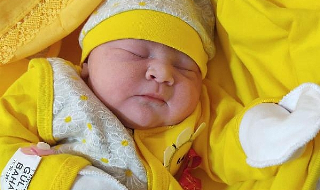 Yurt öğrencilerini evlat gibi sevdi, 15 yılın sonunda anne oldu