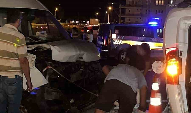 Alkollü sürücünün karıştığı kazada 2 kişi yaralandı