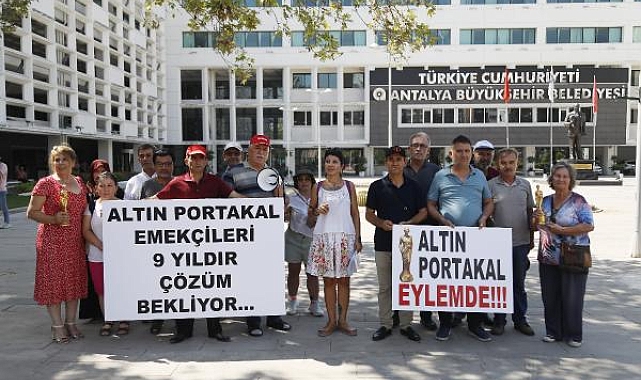 Altın Portakal Film Festivali çalışanlarından tazminat eylemi