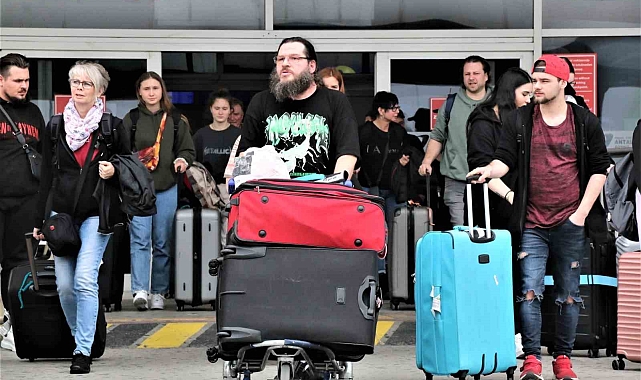 Antalya Havalimanı, Cumartesi günü tüm zamanların rekorunu kırdı