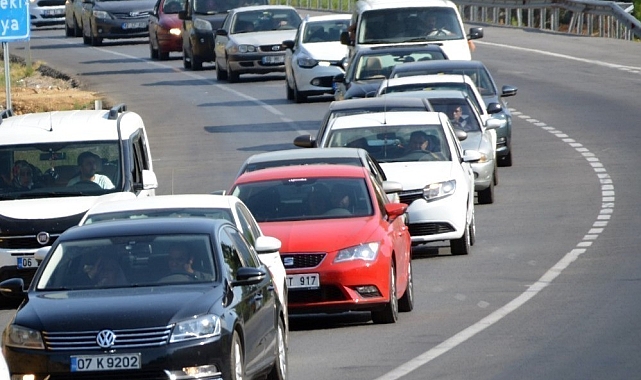 Antalya'da motorlu kara taşıtları sayısı 1 milyon 387 bin 25 oldu