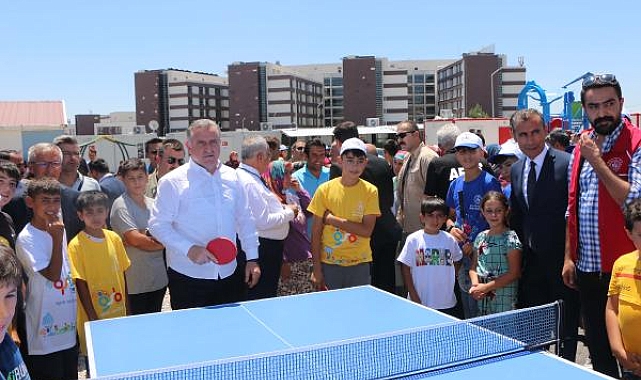 Bakan Bak: Yaraları sarmak için çaba harcayacağız