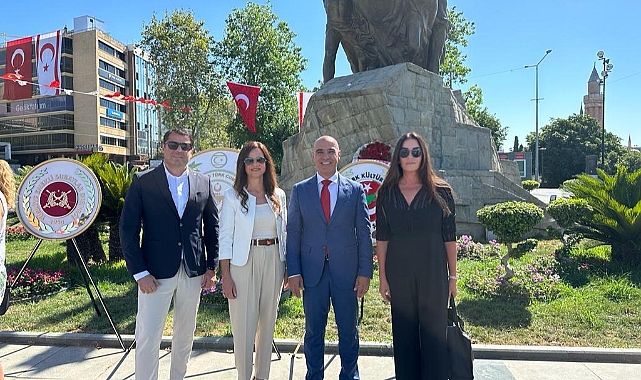 Barış ve Özgürlük Bayramı Antalya'da kutlandı