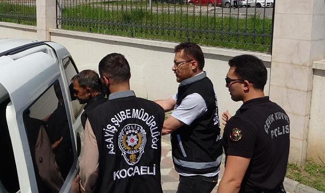 Düğün evini basıp 2 kişiyi öldüren, 4 kişiyi yaralayan fotoğrafçı ve oğulları adliyede