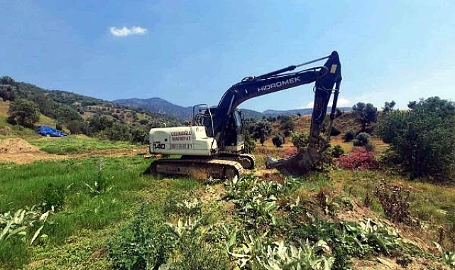 Ekskavatörle kaçak tarihi eser kazısına 3 gözaltı