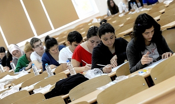 Gençlerin sevdikleri mesleklere yönelmelerine fırsat verilmeli