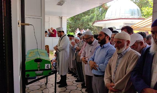 İznik Gölü'nde boğulan Muhammed, son yolculuğuna uğurlandı