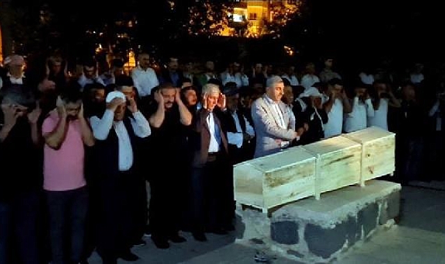 Kırılan buzulların arasında yaşamını yitiren öğretmen toprağa verildi